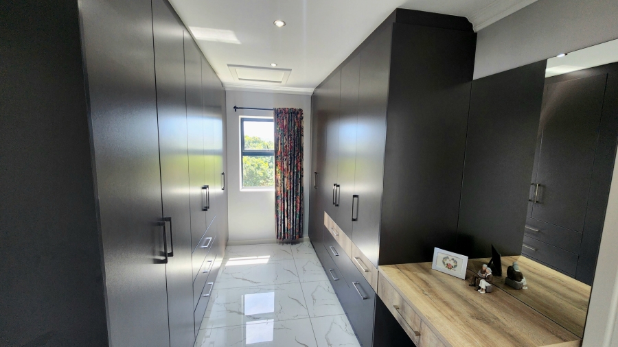3 Bedroom Property for Sale in Hartenbos Heuwels Western Cape